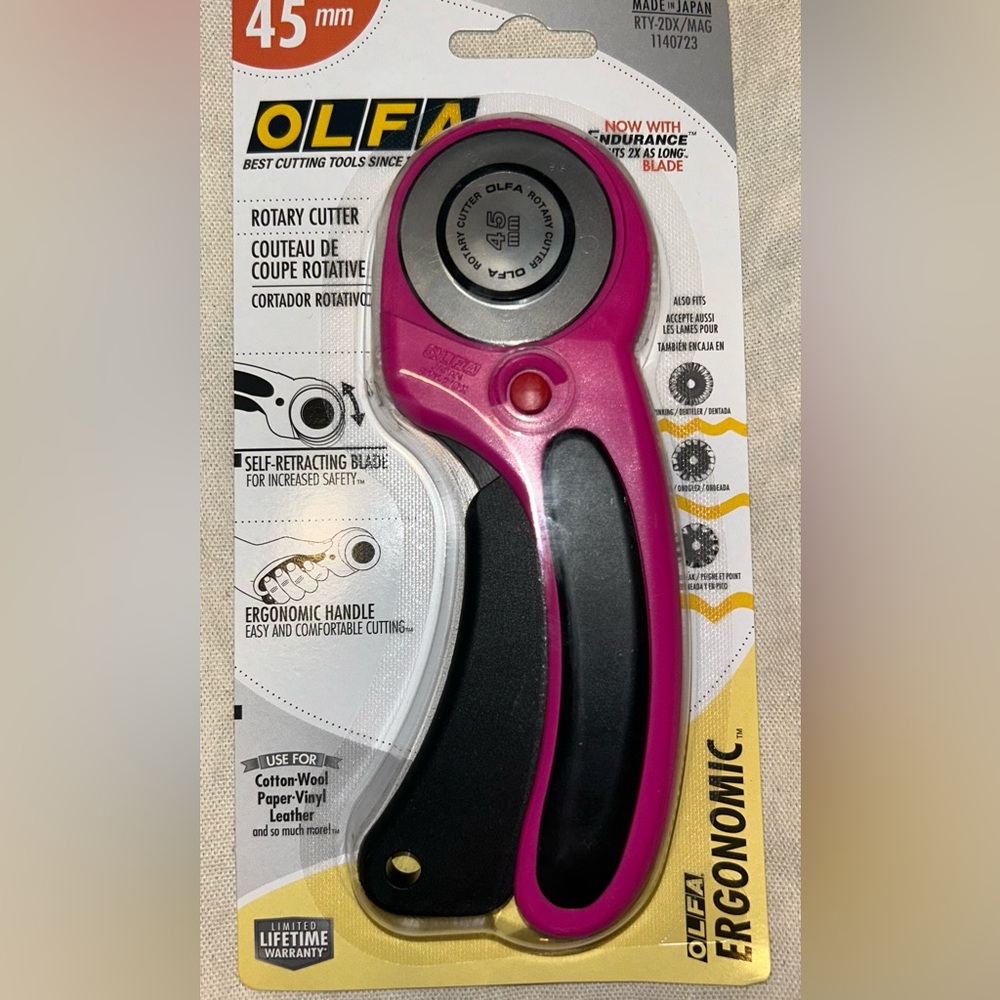 Olfa 45 mm rotary cutter New in box with 2 refill blades